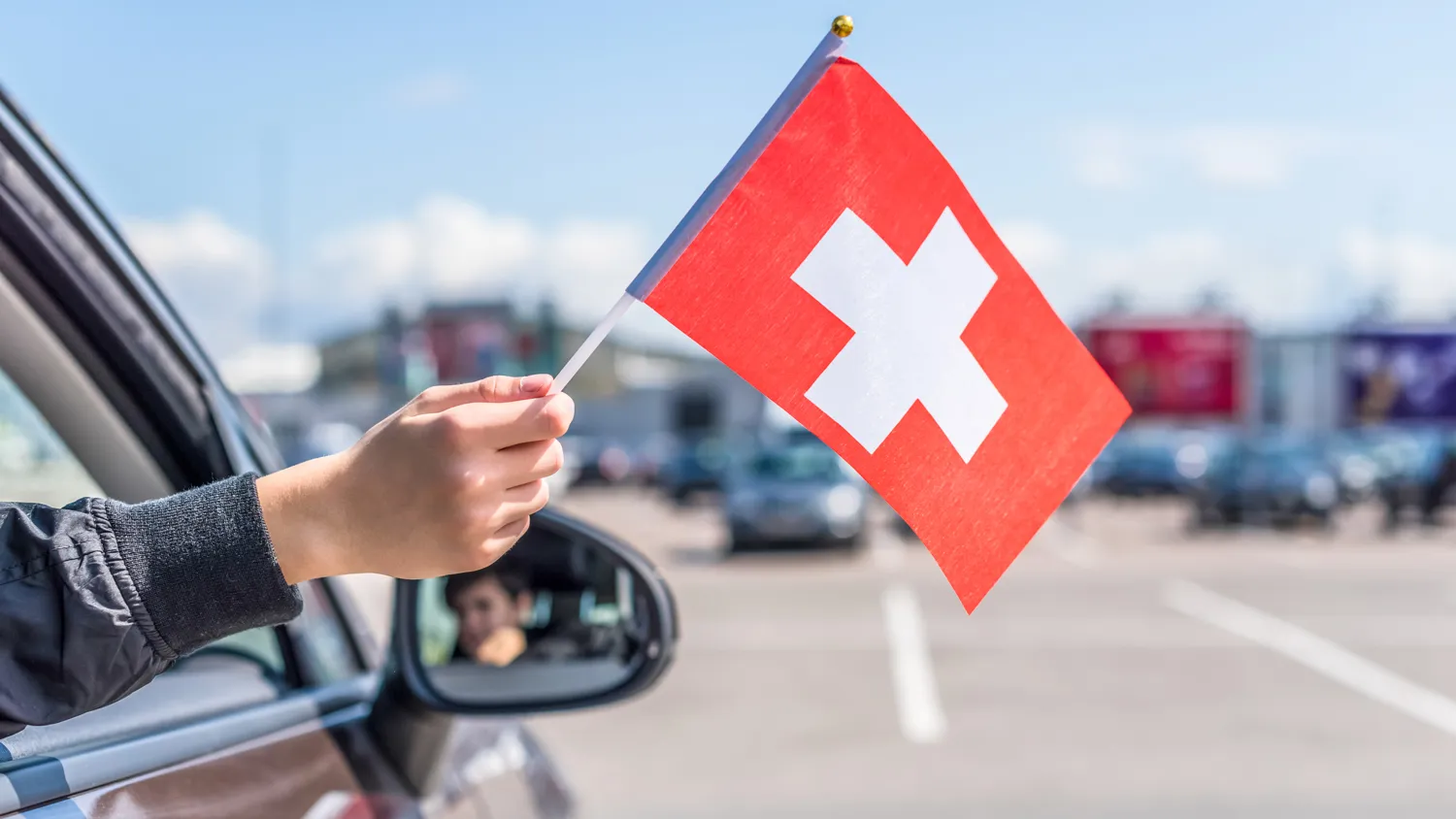 E-Vignette oder Kleber: Die beste Wahl für Ihre Fahrt durch die Schweiz